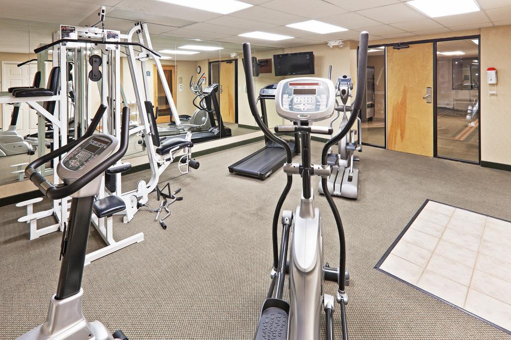 Wyndham Garden Wichita Downtown Hotel Съоръжения снимка