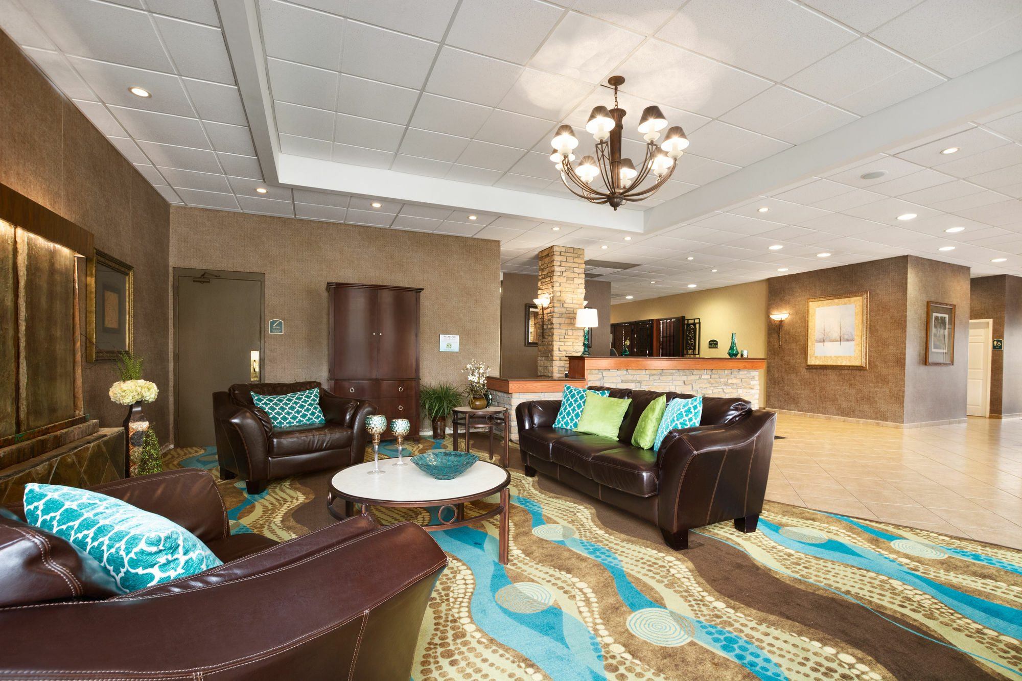 Wyndham Garden Wichita Downtown Hotel Екстериор снимка